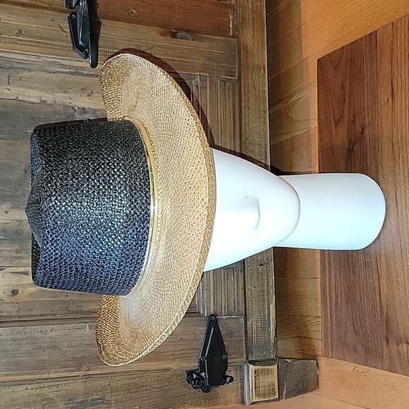 Gold and Black Fashion Hat, great for Golf, Cruise or Resort Wear - Picture 2 of 14